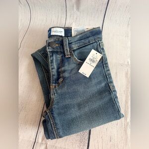 Old Navy Toddler Boys💙Blue Denim Skinny Destroyed Jeans. Brand NEW with tags!